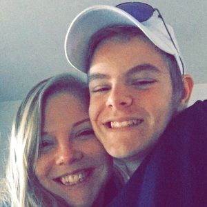 Meet your Posher, Travis